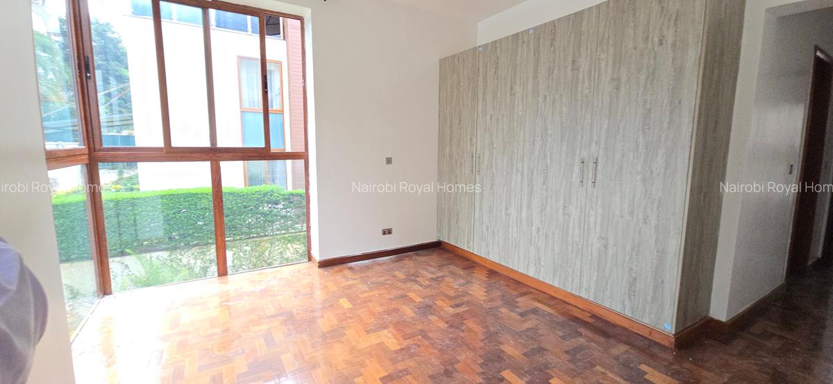 6 Bed Townhouse with En Suite at Chalbi Drive - 15