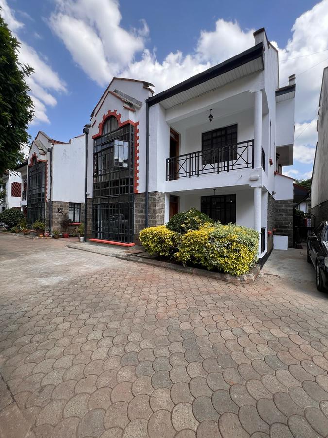 4 Bed Townhouse with En Suite in Lavington - 1