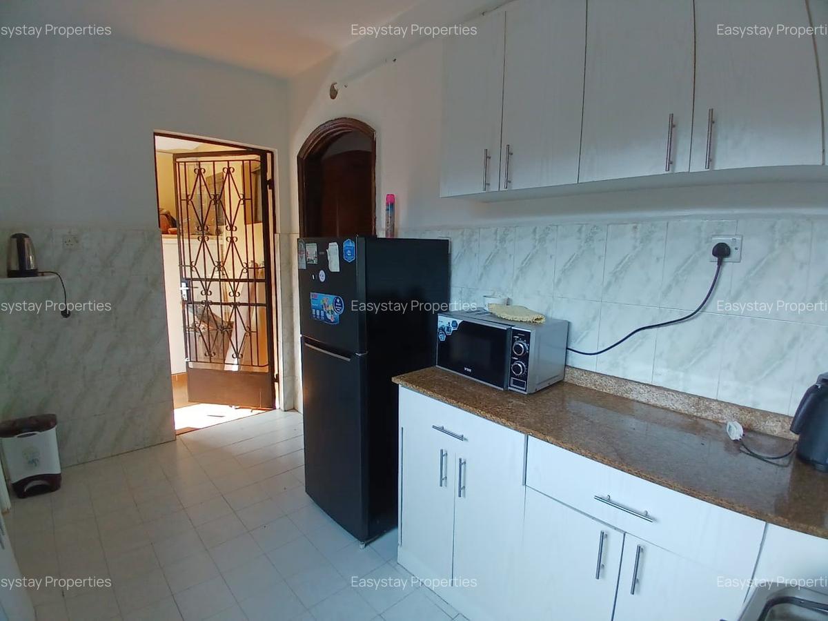 3 Bed Apartment with Borehole in Westlands Area - 7