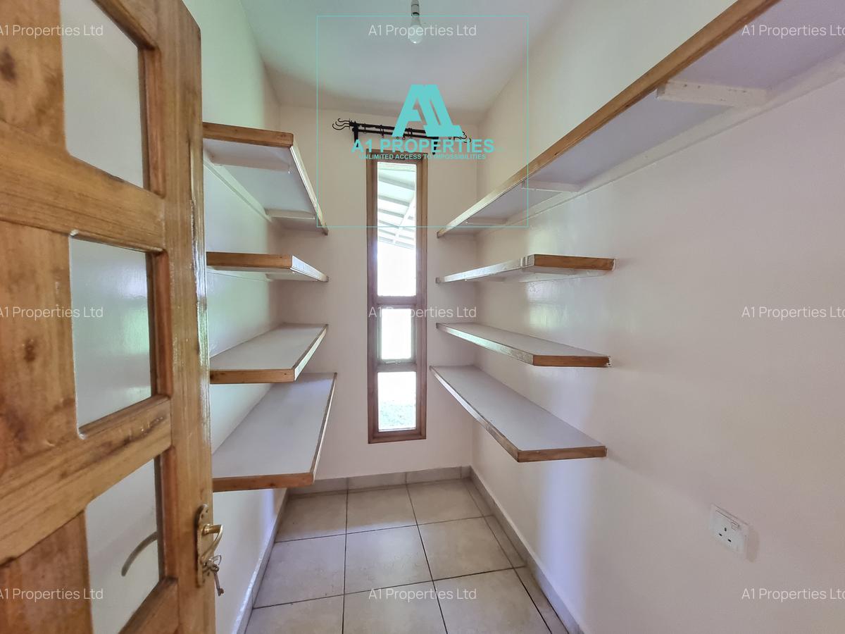 5 Bed Townhouse in Karen - 10