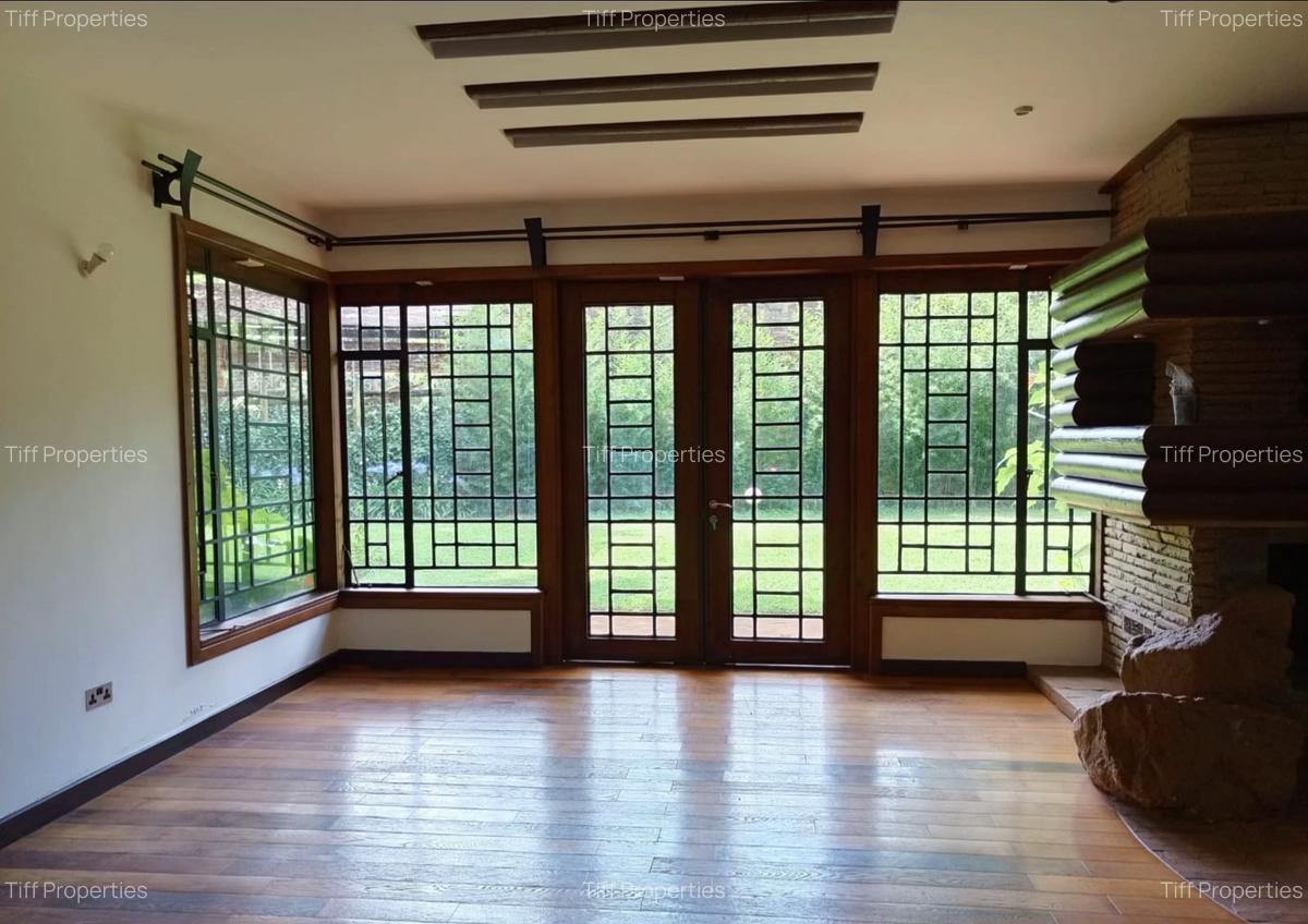 5 Bed Townhouse in Lake View - 4