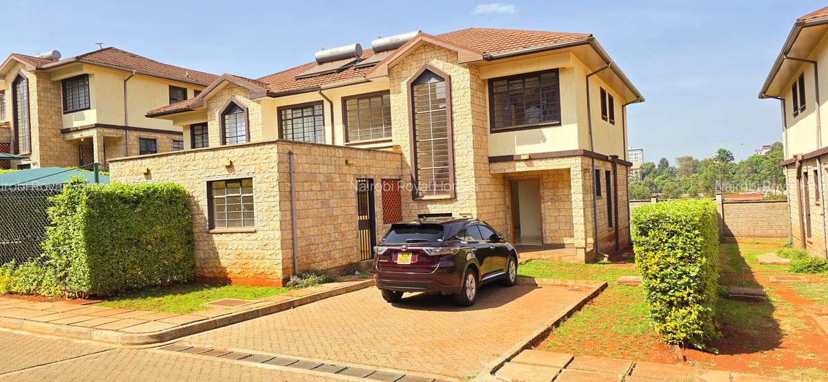 5 Bed Townhouse with En Suite at Edenville - 3