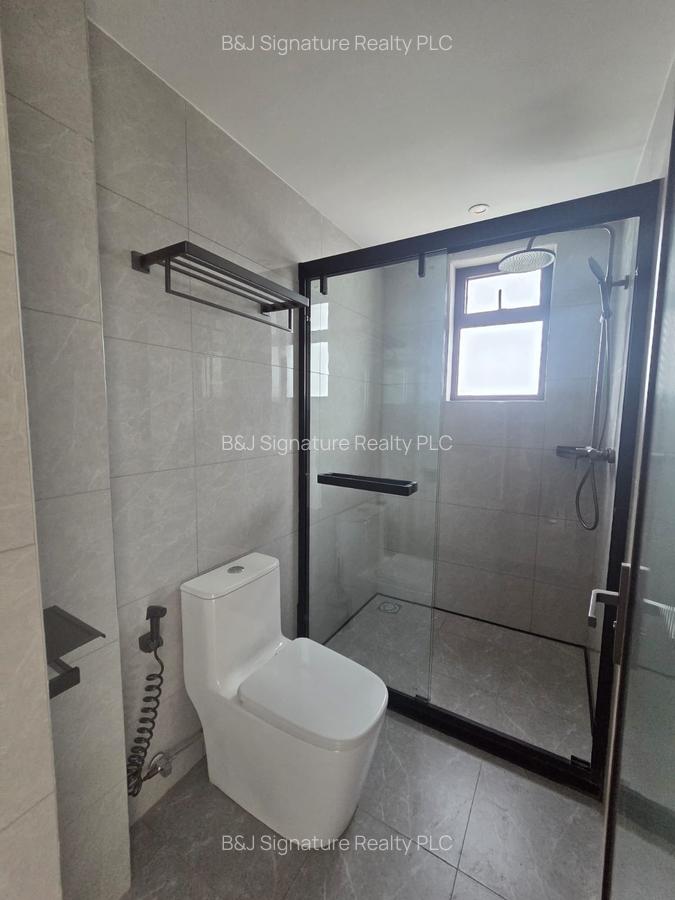 2 Bed Apartment with En Suite in Riverside - 10