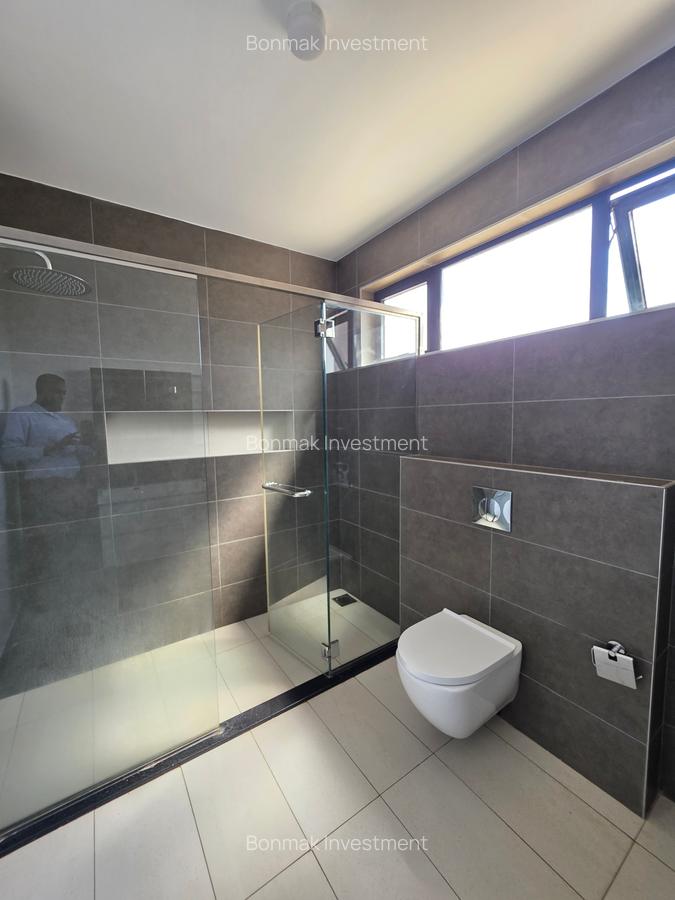 4 Bed Townhouse with En Suite at Loresho. - 18