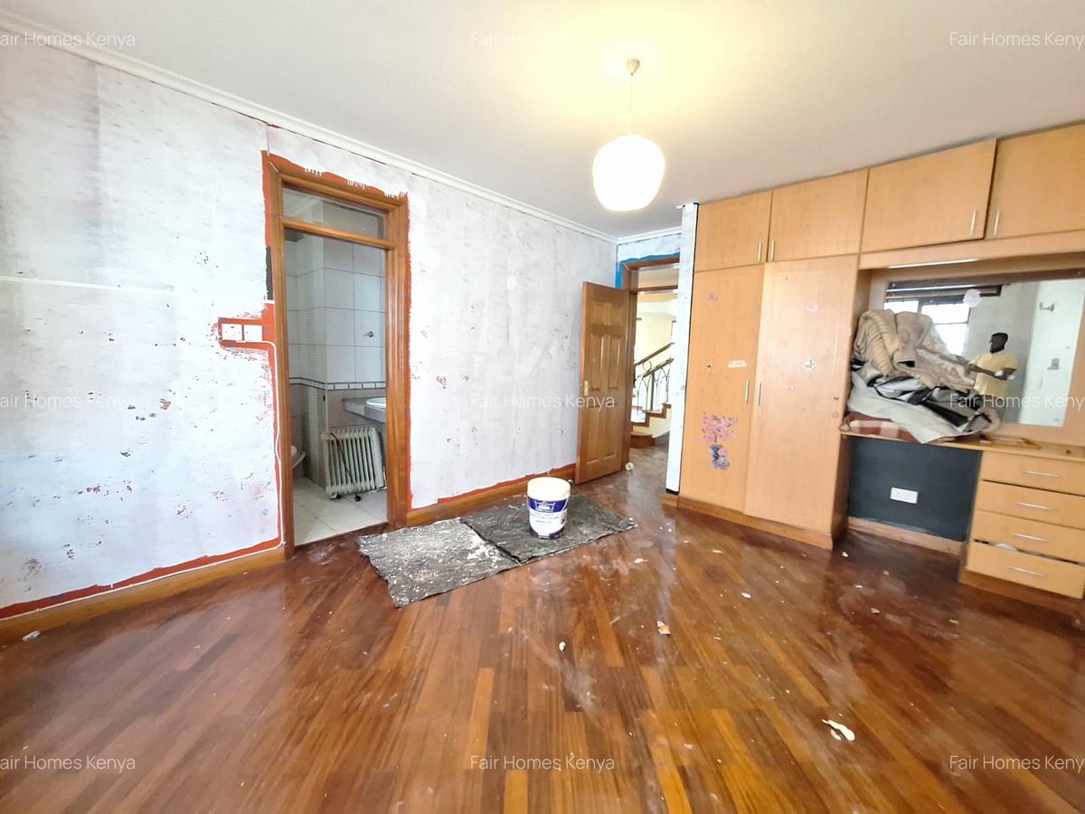 4 Bed Townhouse with En Suite at Lavington Green - 3