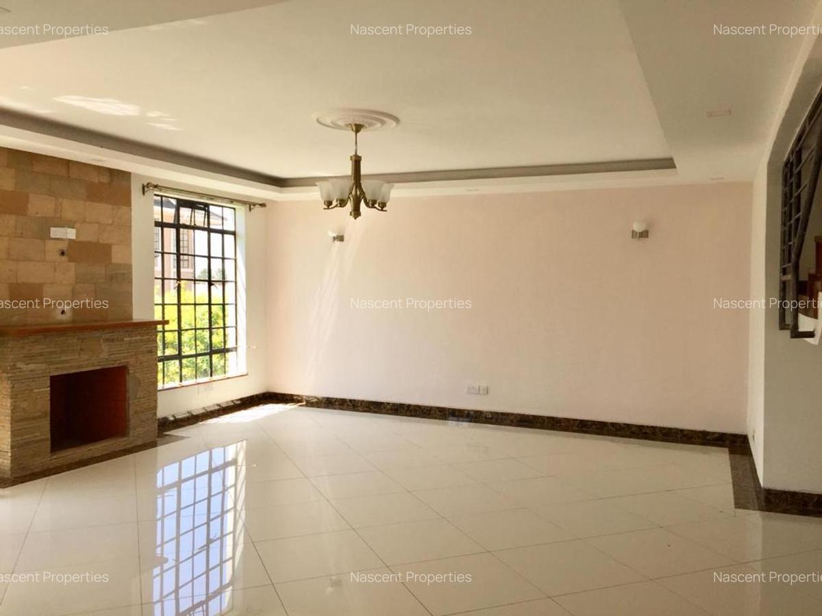 5 Bed Townhouse with En Suite in Kitisuru - 12