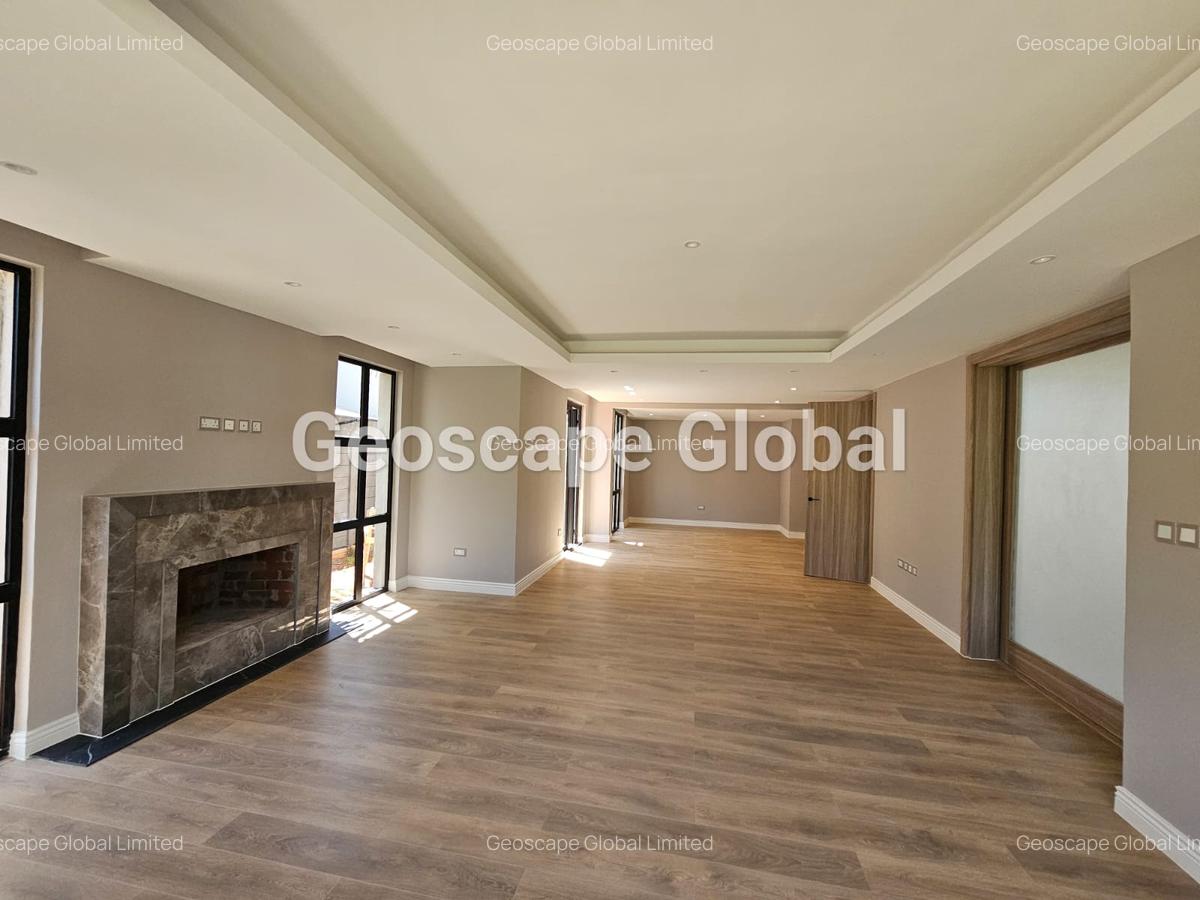 5 Bed Townhouse with En Suite in Runda - 9