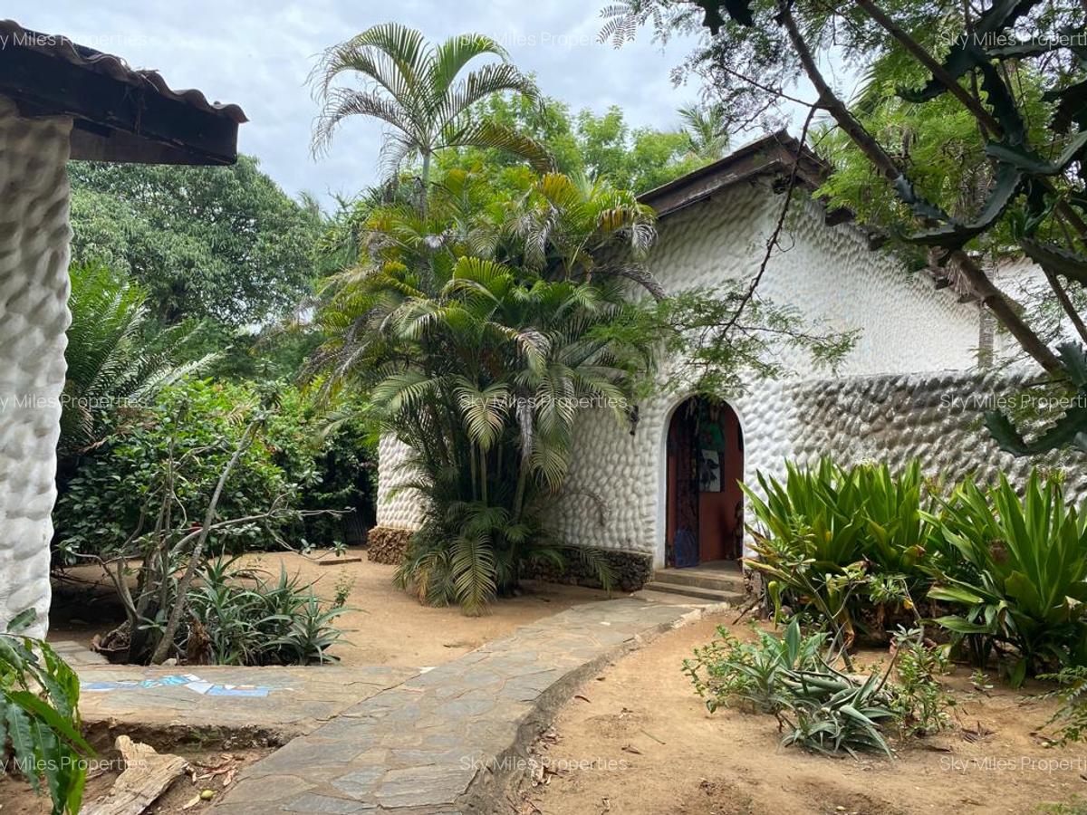 4 Bed House with En Suite at La-Marina Mtwapa - 10