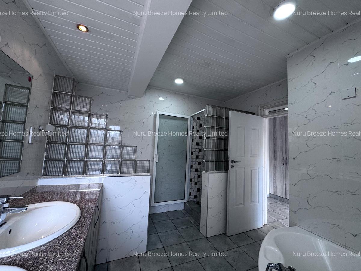 4 Bed House with En Suite in Gigiri - 15