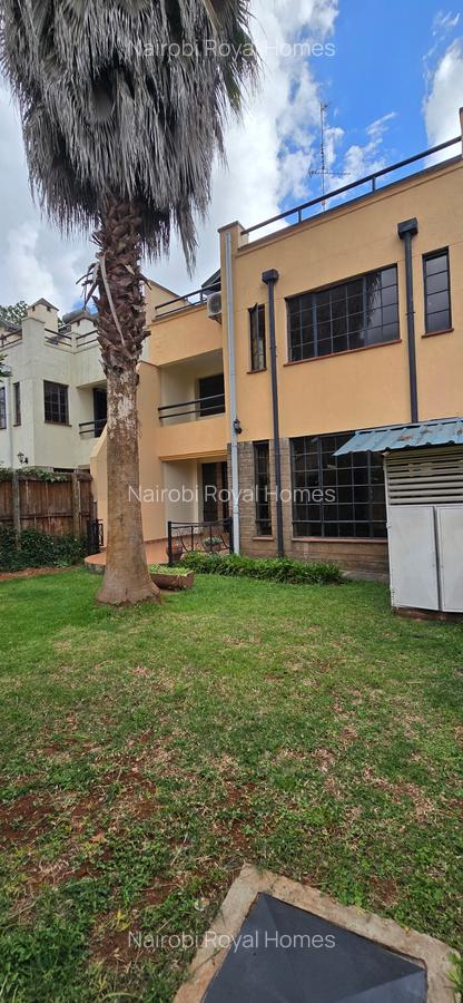 5 Bed Townhouse with En Suite at Convent Drive - 3