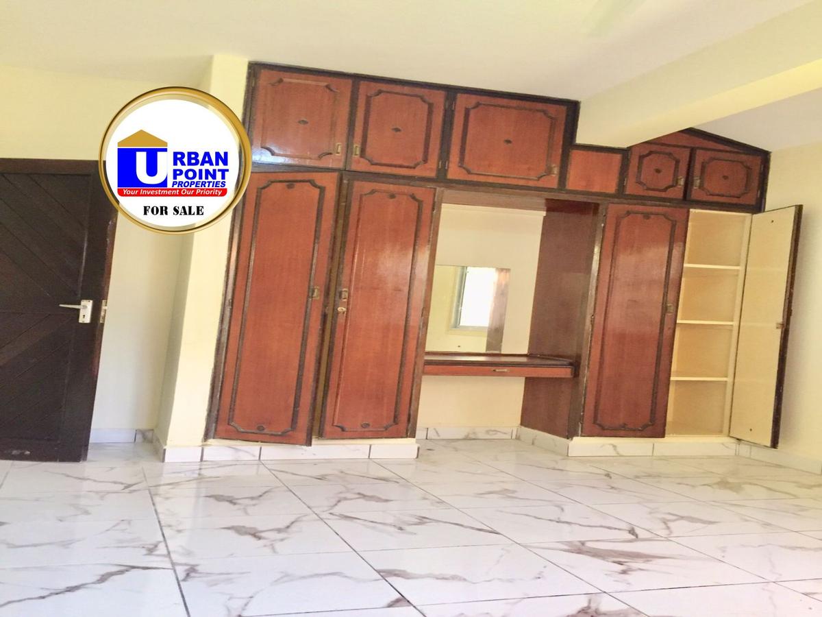 4 Bed House with Staff Quarters in Nyali Area - 19