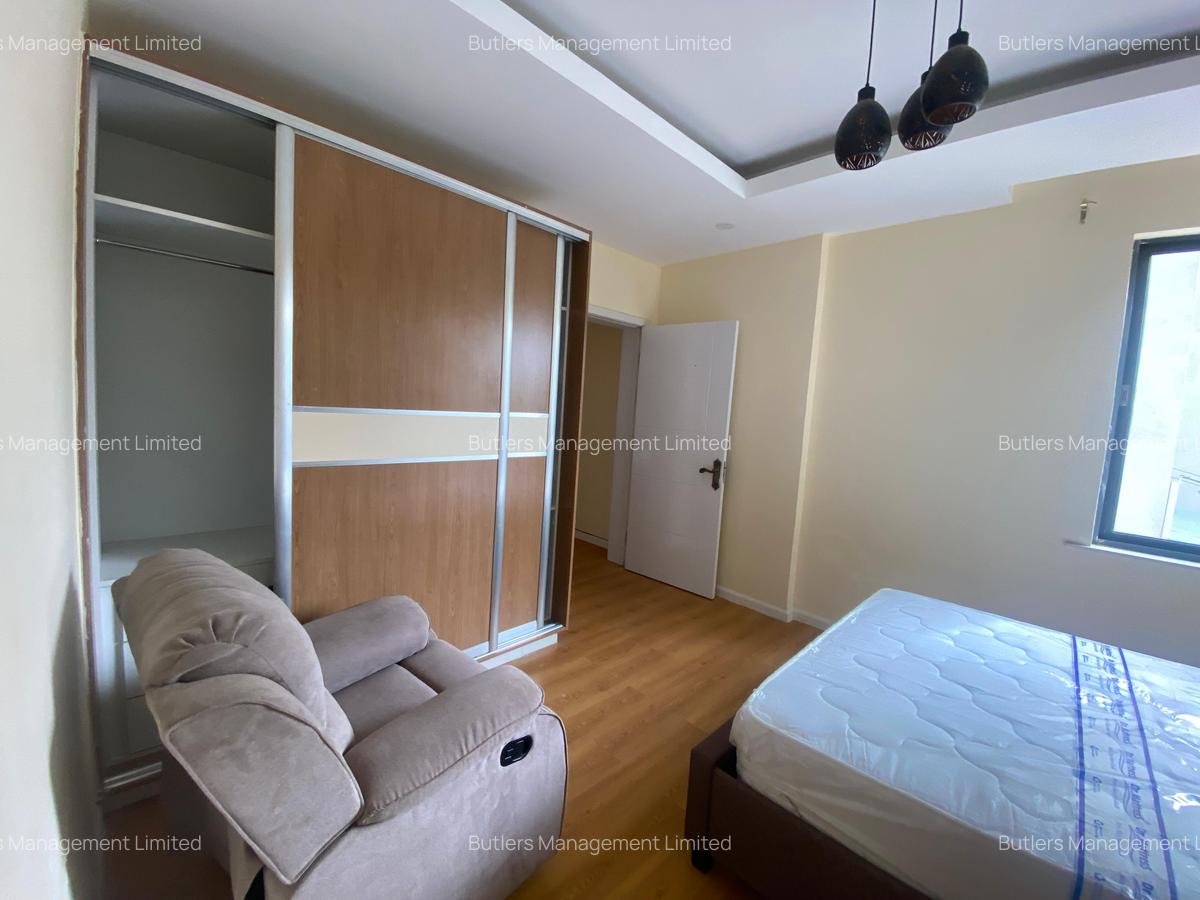 4 Bed Apartment with En Suite in Brookside - 12