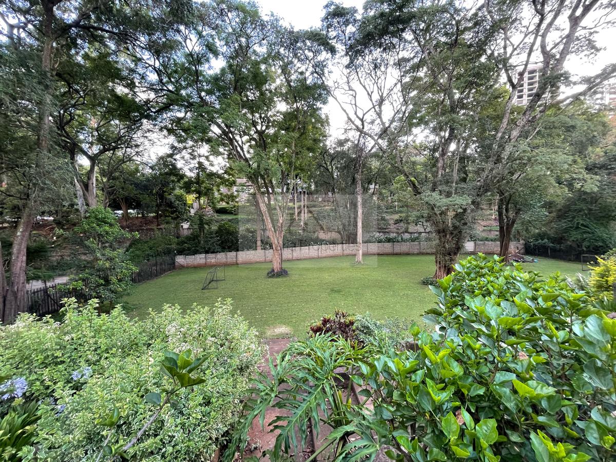 5 Bed Villa with Swimming Pool in Muthaiga - 13