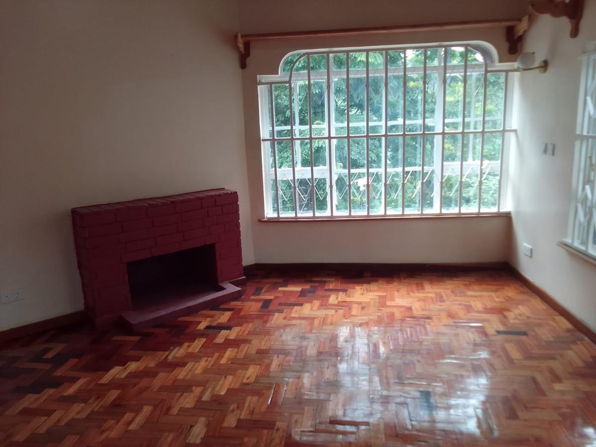 4 Bed Townhouse with En Suite in Westlands Area - 9