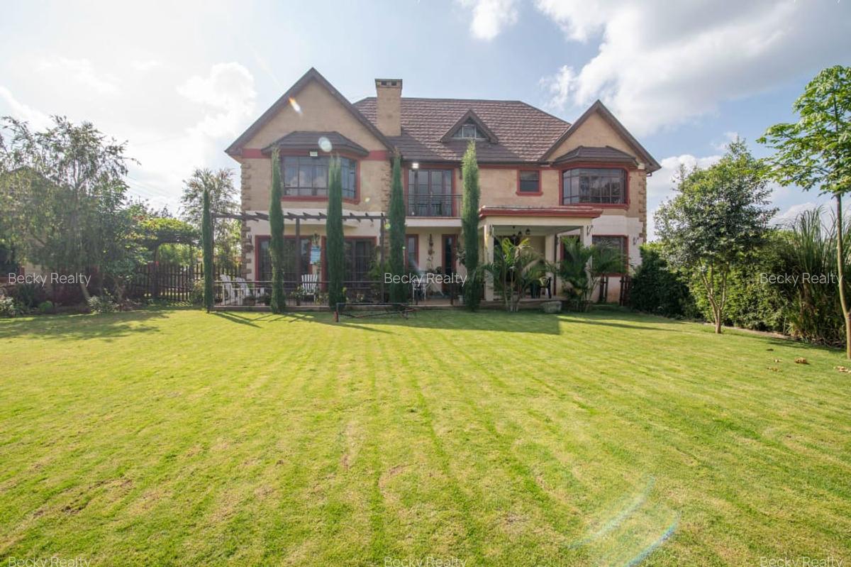 4 Bed House with En Suite at Bogani - 1