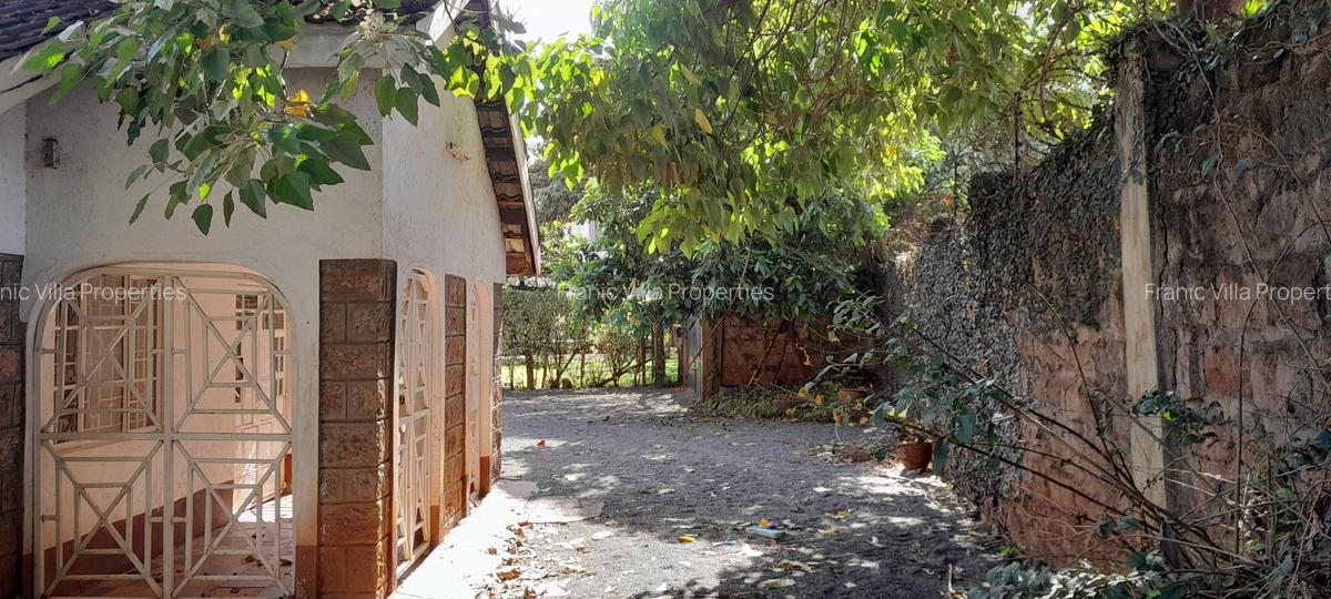 3 Bed Townhouse with En Suite at Kiambu Road - 4