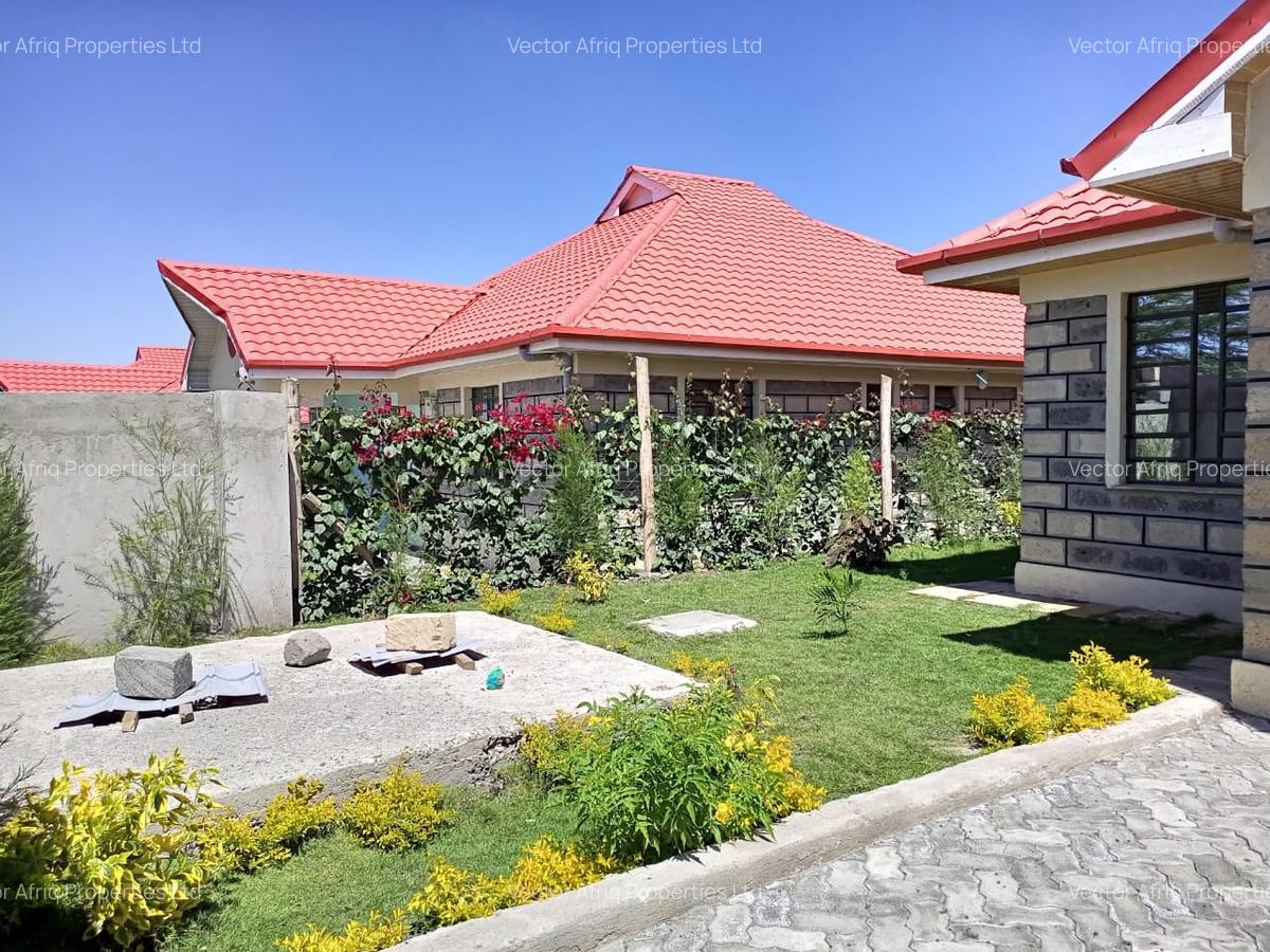 3 Bed House with En Suite at Acacia - 4