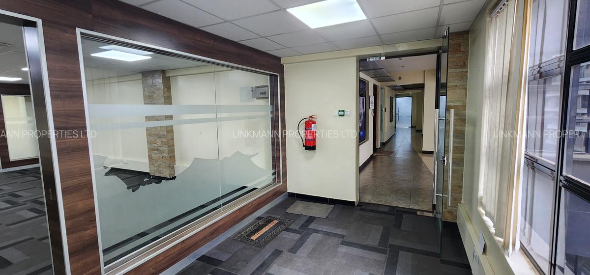 1,400 ft² Office with Service Charge Included in Westlands Area - 11
