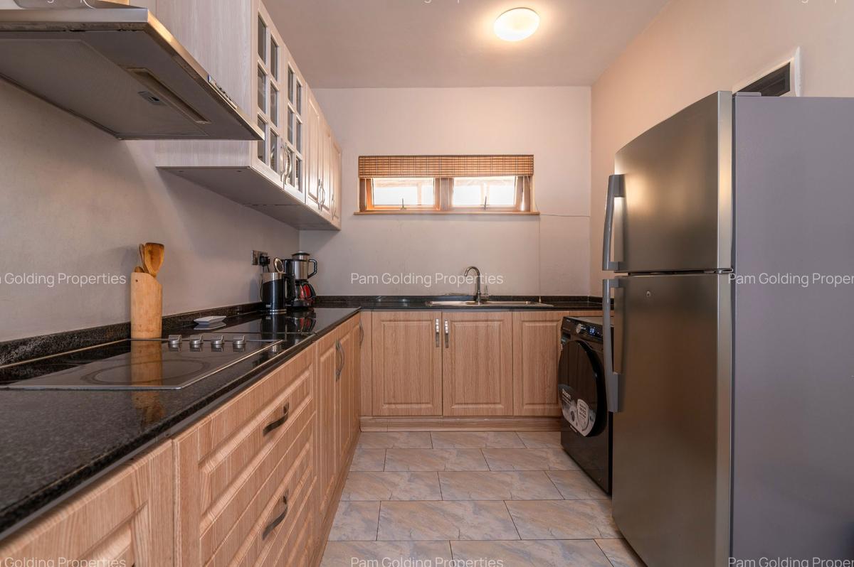 Furnished 1 Bed Apartment with En Suite in Westlands Area - 7