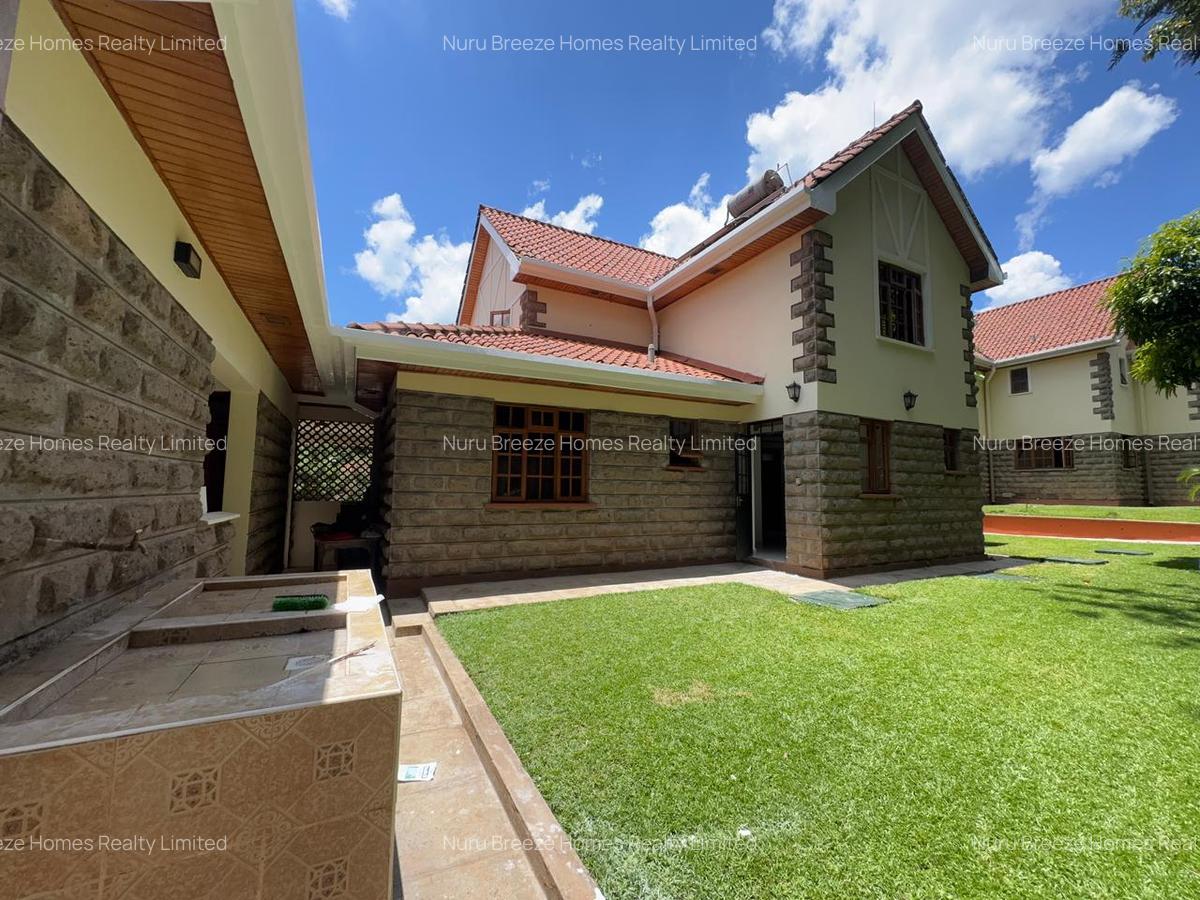 4 Bed Townhouse with En Suite in Lavington - 14