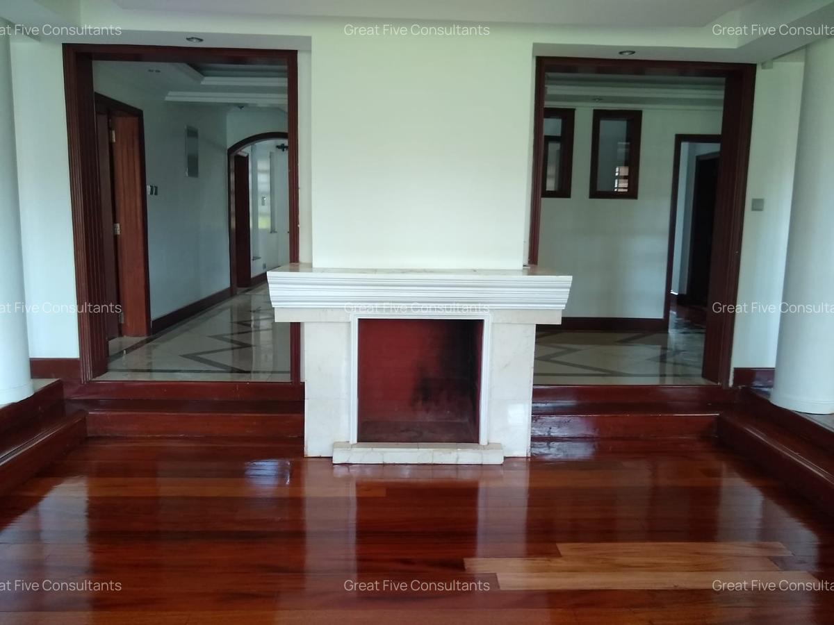 5 Bed Villa with En Suite in Runda - 6