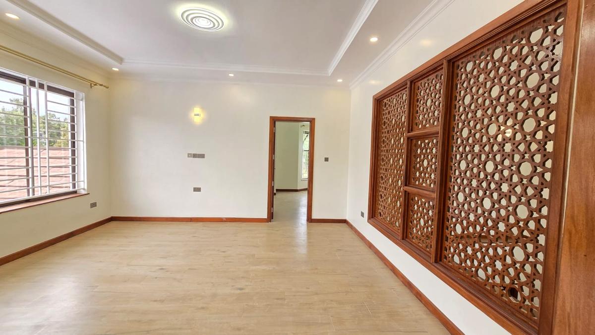 4 Bed House with En Suite in Karen - 6