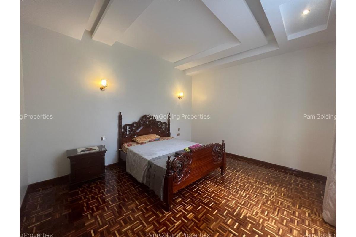 1 Bed House with Garden in Runda - 4