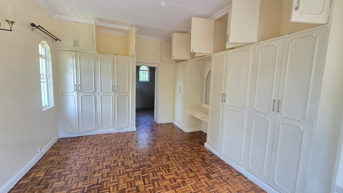 4 Bed House with En Suite in Gigiri - 19