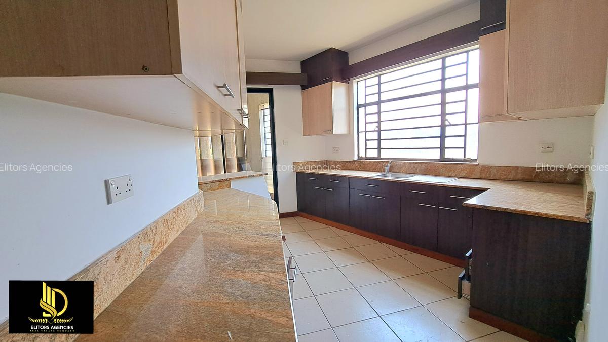 3 Bed Apartment with En Suite at 4Th Parklands - 4