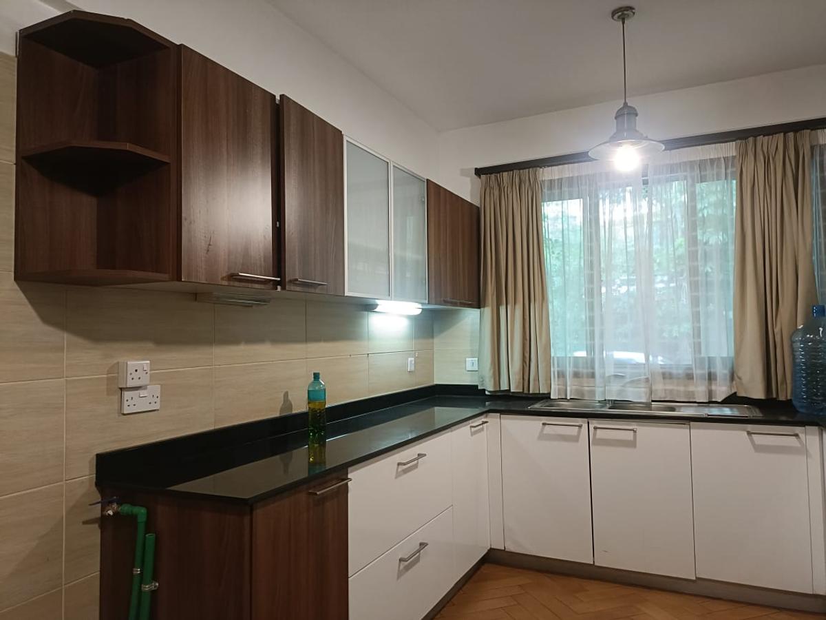 3 Bed Townhouse with En Suite in Spring Valley - 13