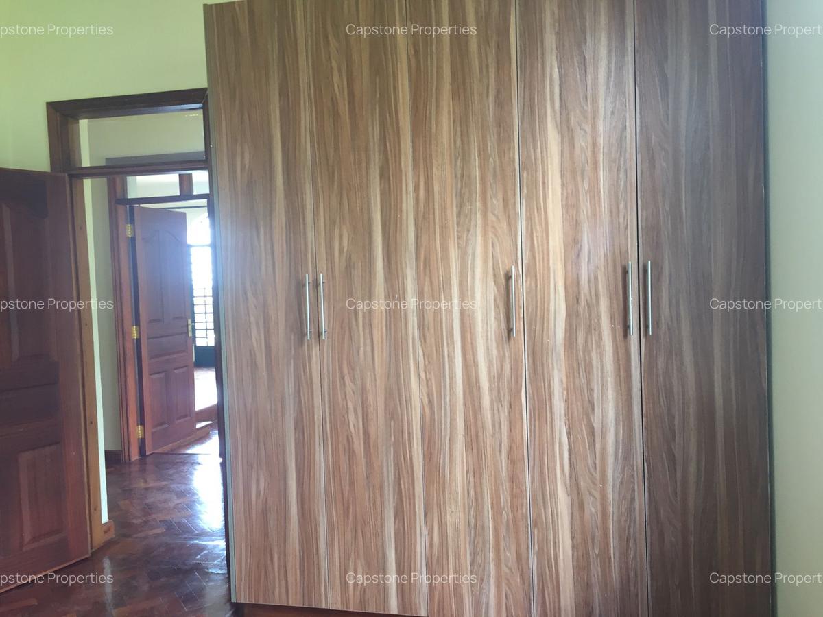 4 Bed Townhouse with En Suite in Kitisuru - 18
