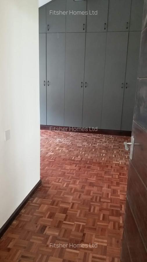 4 Bed House with En Suite in Kilimani - 13