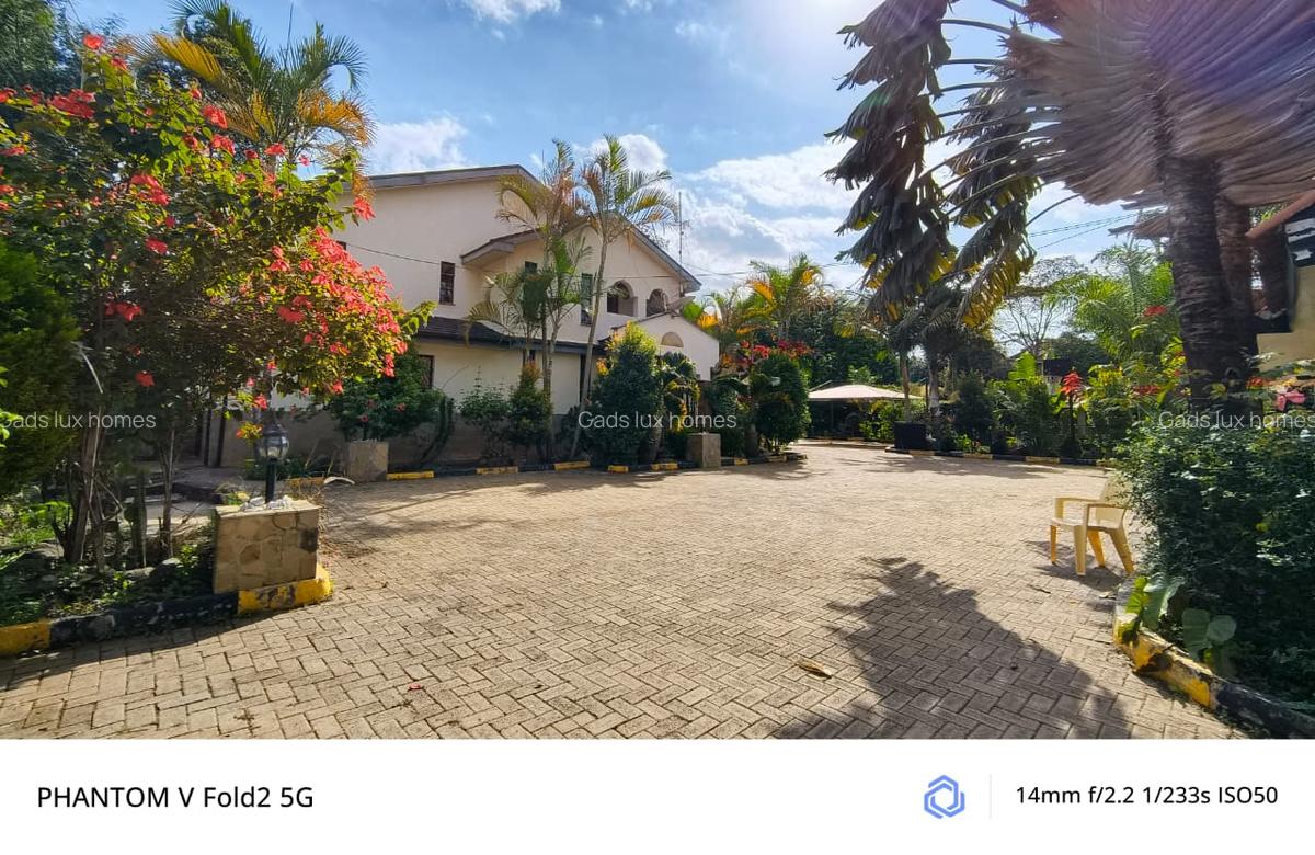 5 Bed Villa with En Suite at Runda - 5