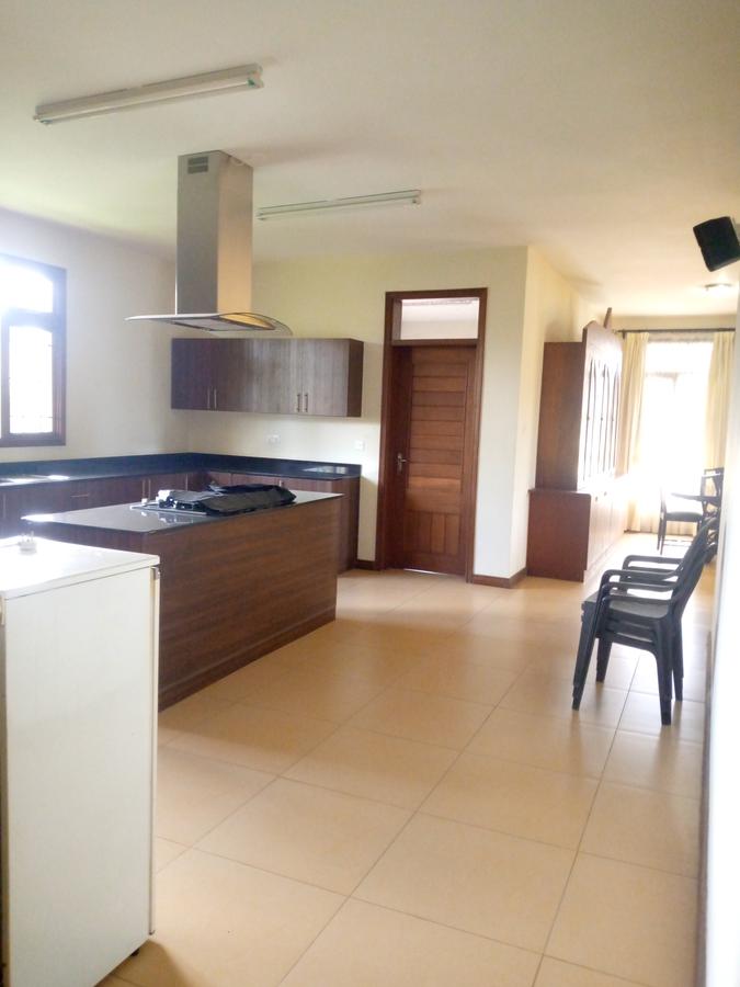 Furnished 4 Bed Apartment with En Suite at Sandalwood Lane - 7