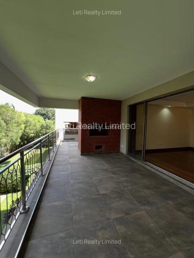 5 Bed Townhouse with En Suite in Lavington - 2