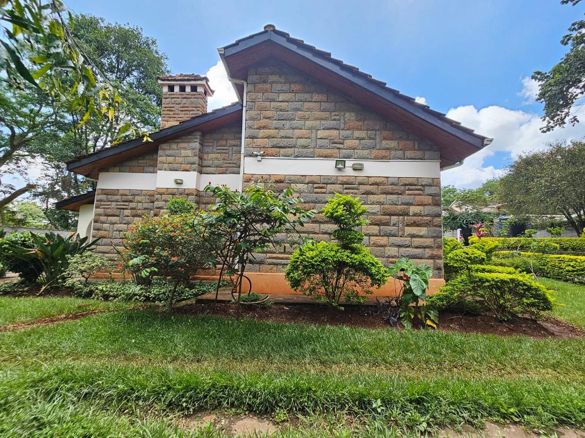 5 Bed House with En Suite in Kyuna - 4