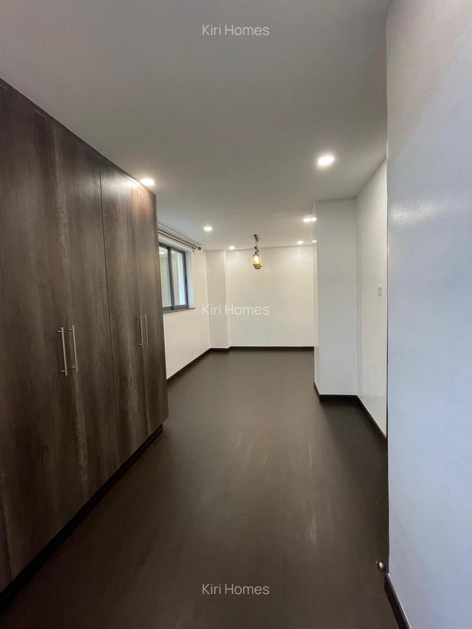 4 Bed Apartment with En Suite in Lavington - 8