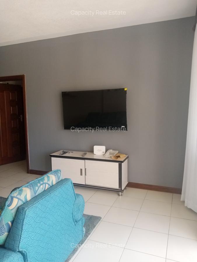 Serviced 2 Bed Apartment with En Suite in Westlands Area - 2