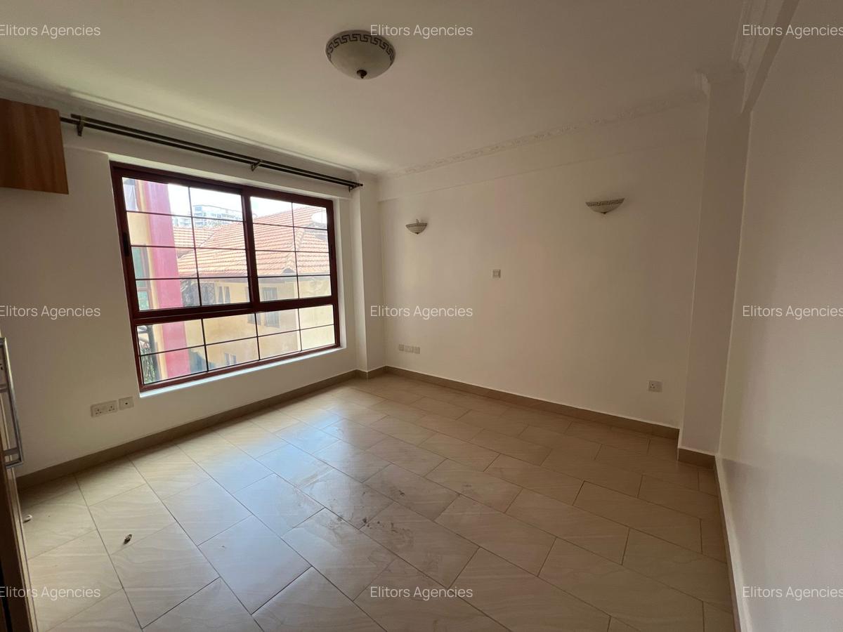 2 Bed Apartment with En Suite at Argwings Kodhek Road - 11