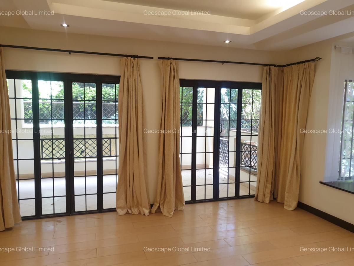 5 Bed Apartment with En Suite in Riverside - 4