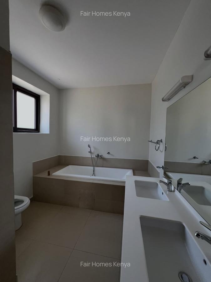 5 Bed Townhouse with En Suite at Njumbi Road - 11