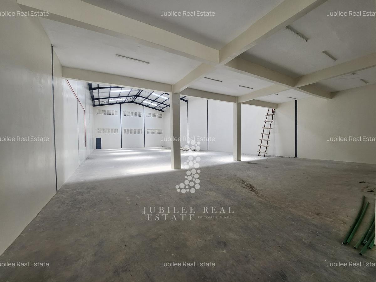 10,000 ft² Warehouse with Backup Generator in Syokimau - 6