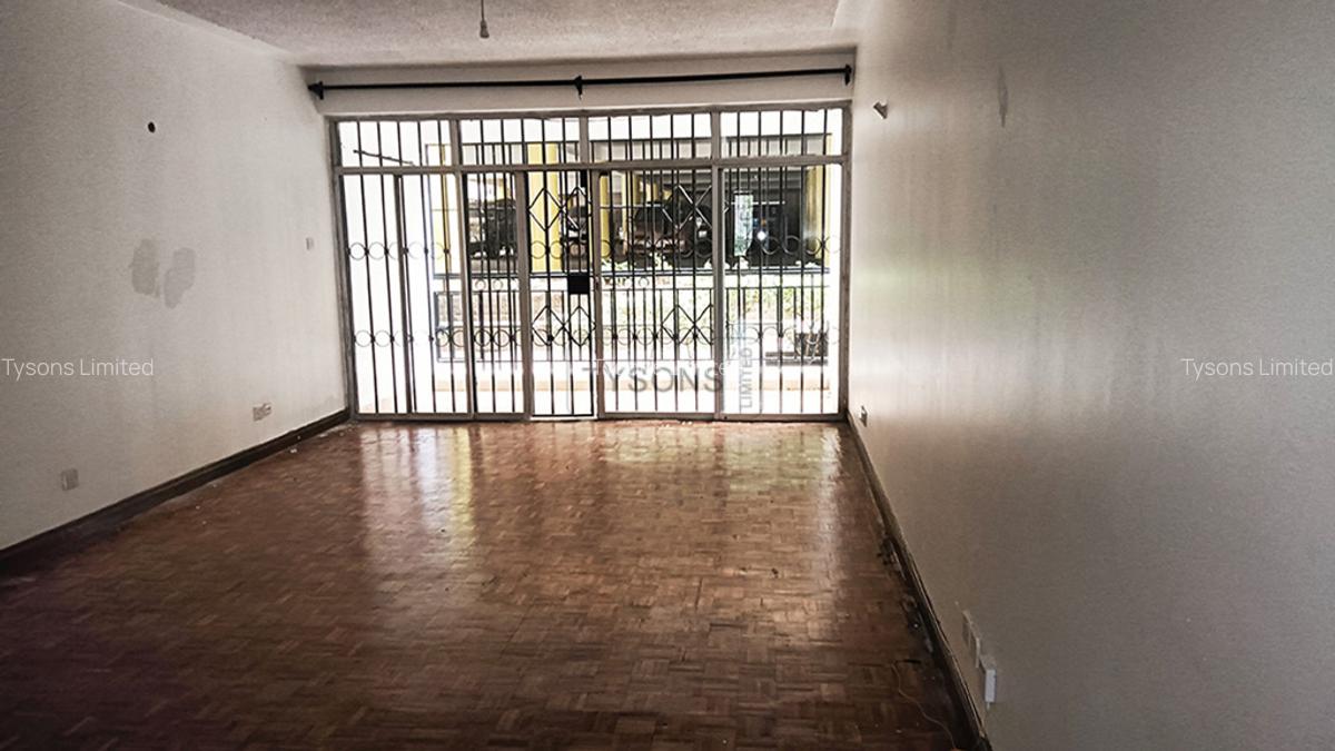 3 Bed Apartment with En Suite in Kilimani - 2