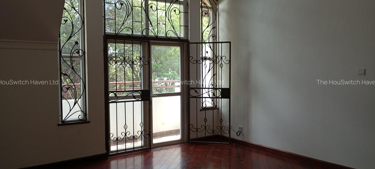 5 Bed Townhouse with En Suite at Off Isaac Gathanju Rd - 13