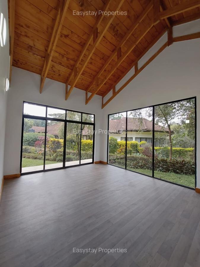1 Bed House with En Suite in Spring Valley - 2