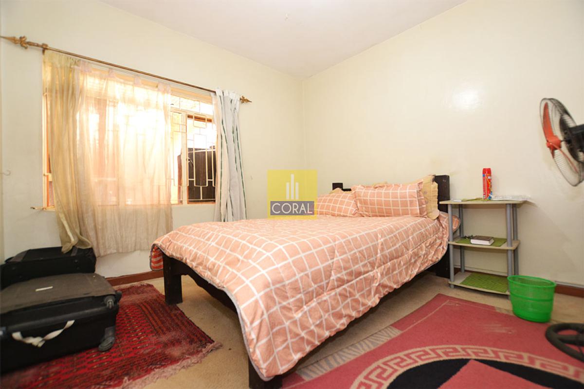 4 Bed Townhouse in Rhapta Road - 12