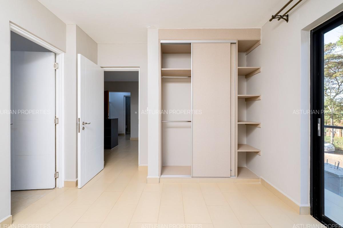 1 Bed Apartment with En Suite in Kitisuru - 5