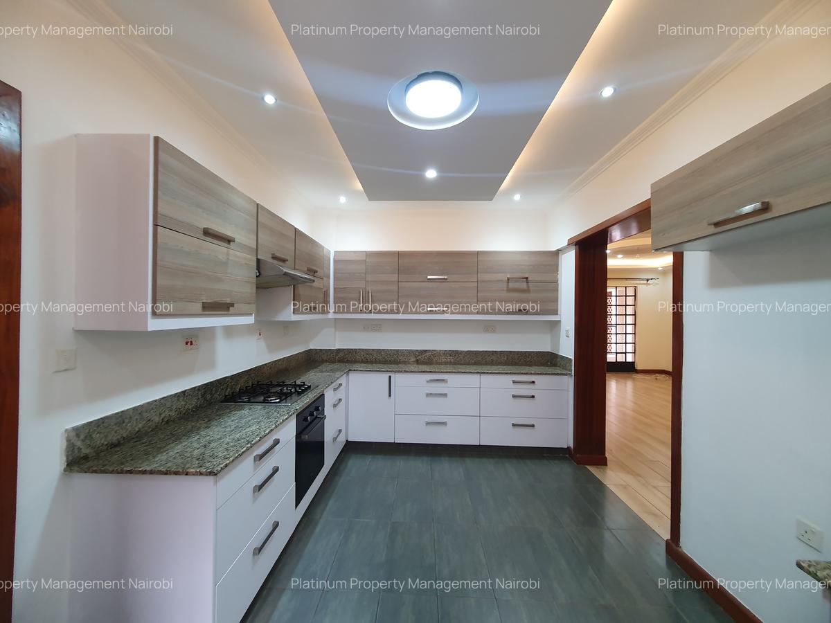 2 Bed Apartment with En Suite at Rhapta Rd - 4