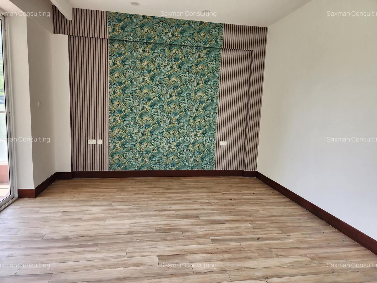 2 Bed Apartment with En Suite in Parklands - 3