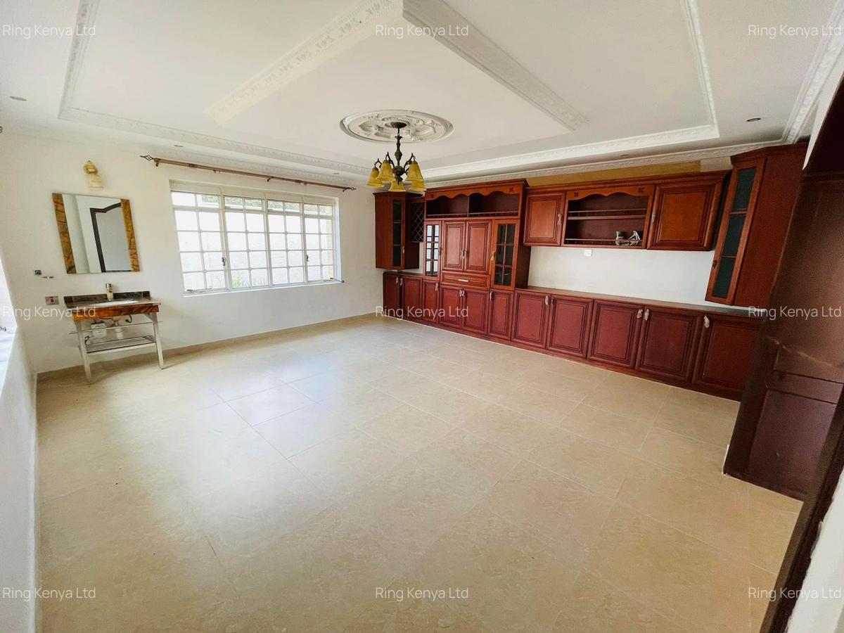 7 Bed House with Staff Quarters in Runda - 5